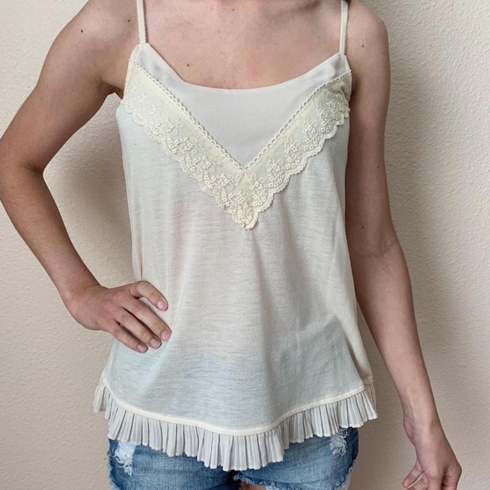 American Eagle Y2K cream babydoll lace trim cami sz XS coquette fairy ruffle hem